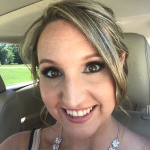 Meet your Posher, Alison